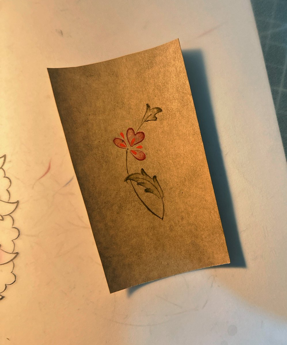 ‘incecik, küskün ve yalnız bir yasemin çiçeği gibi, kendi duygu dünyamda yaşamam gerektiğini öğrendim.’