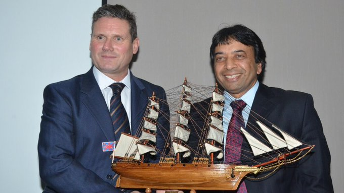 tedkel's tweet image. Project Chagos has been active for over 16 years. Here's the time line.

2010, Philippe Sands KC becomes counsel to Mauritius for Chagos.

2O13, Sands' good friend, Keir Starmer KC, visits Mauritius for discussions with prime minister Navin Ramgoolam about the future of the…