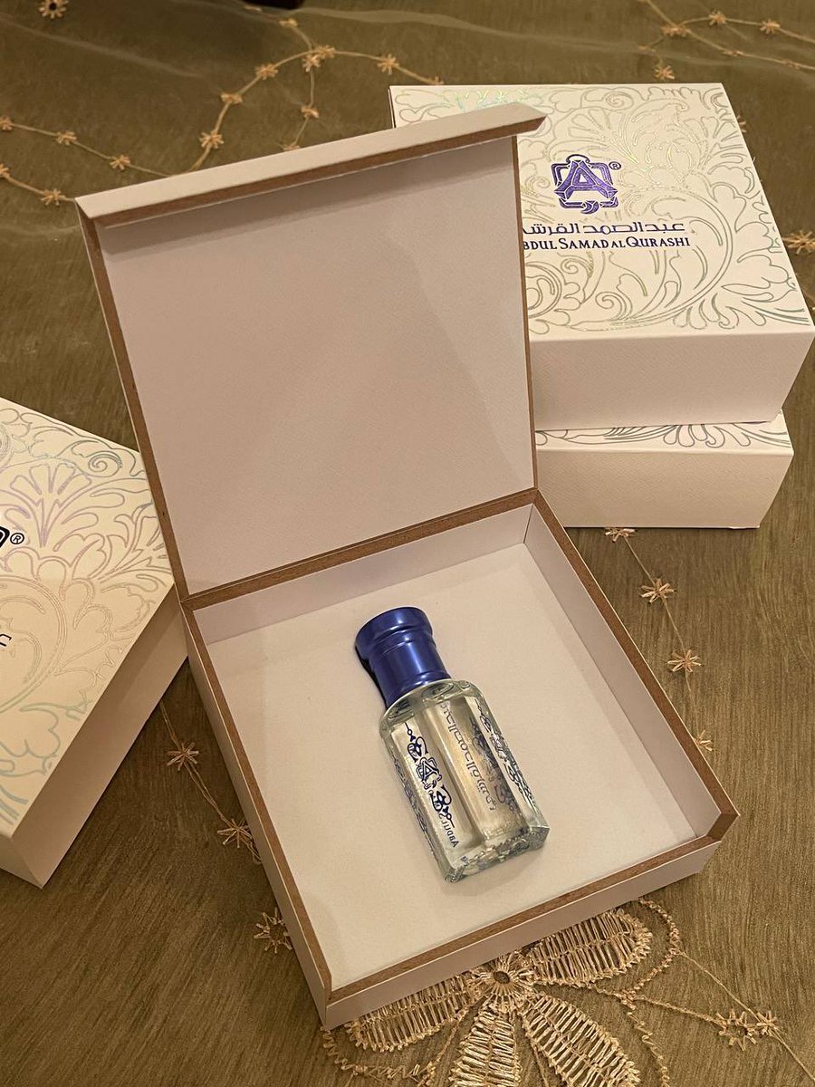 #رابطة_عشاق_العطور
سحب لمتابعيني الأعزاء على تولة مسك الختام من عبدالصمد القرشي 💙
لأنكم تستحقون الأفضل ماراح نوقف سحوبات وجوائز بإذن الله 🎁💛
كل اللي عليك تسويه متابعة للحساب وحسابنا الثاني <a href="/SIKKAT_ALITHMID/">سكة الإثمد ® SIKKAT ALITHMID</a> 
و <a href="/CAloveStore/">متجر الحب الكندي| Canadian love store</a> 
ولايك وريتويت وتعليق لأن السحب من التعليقات 🔥🔥🔥