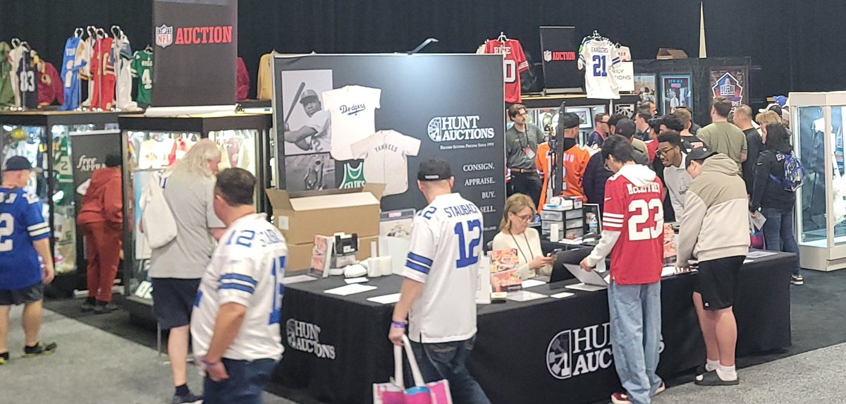 Hunt Auctions tweet media