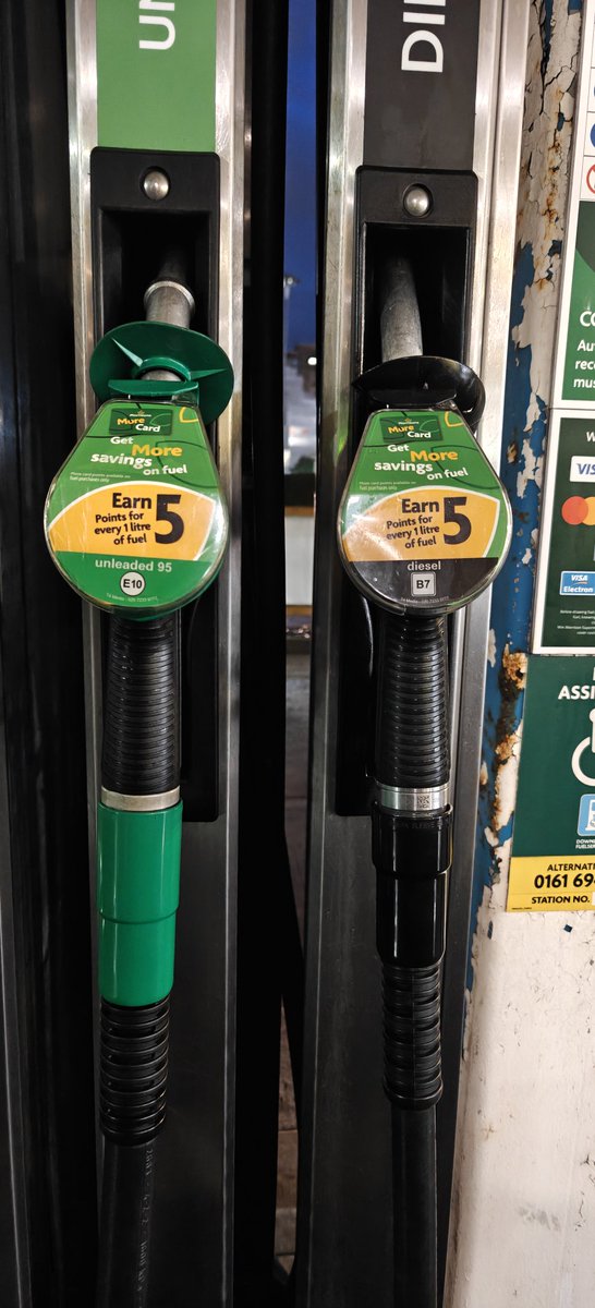 lordtiktokuk's tweet photo. Does anyone see a problem with this picture?....
I asked in the kiosk how many people filled up with the wrong fuel, they said 'lots'!!
Why would @Morrisons not make the diesel advert black!!
A simple change to save a lot of cost for drivers! #morrisons #wrongfuel #diesel https://t.co/kpegNWWPd4