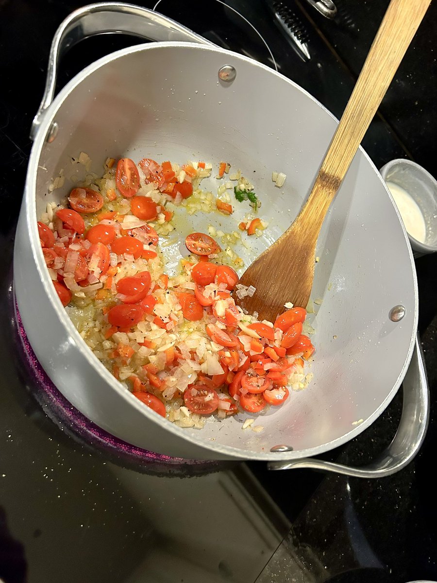 whatkenatetoday's tweet image. Ready to stew.