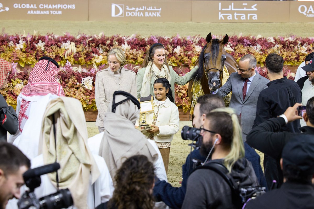 موزا بنت ناصر Moza bint Nasser tweet media