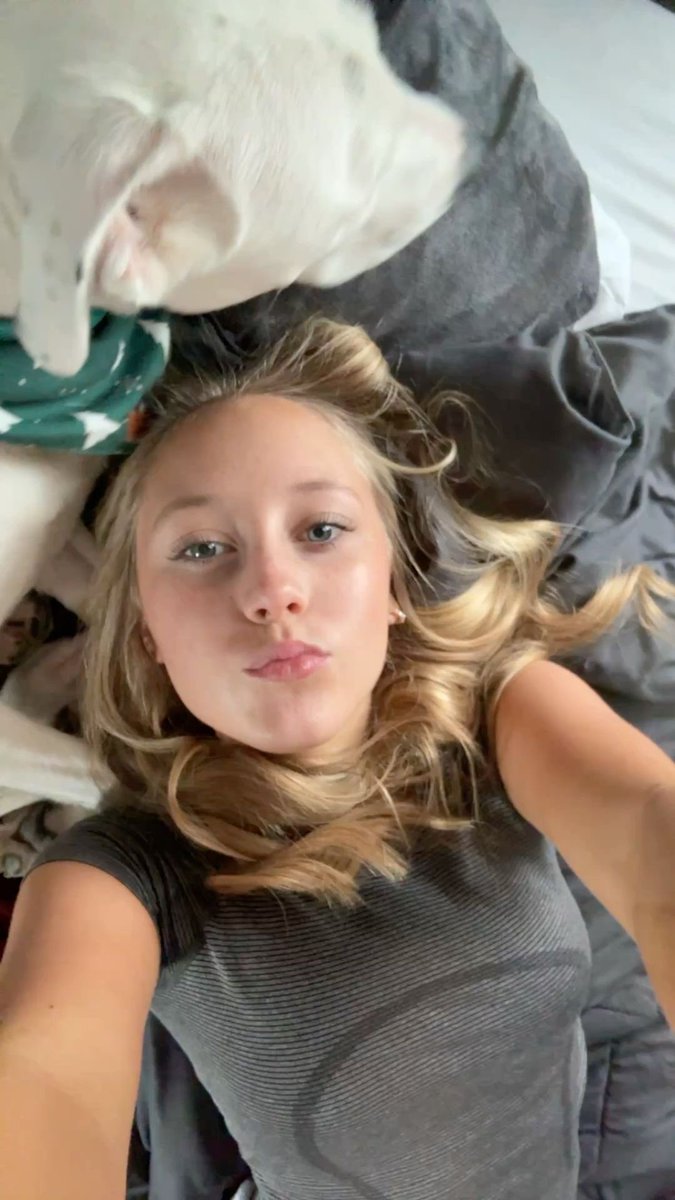 Jade tweet media