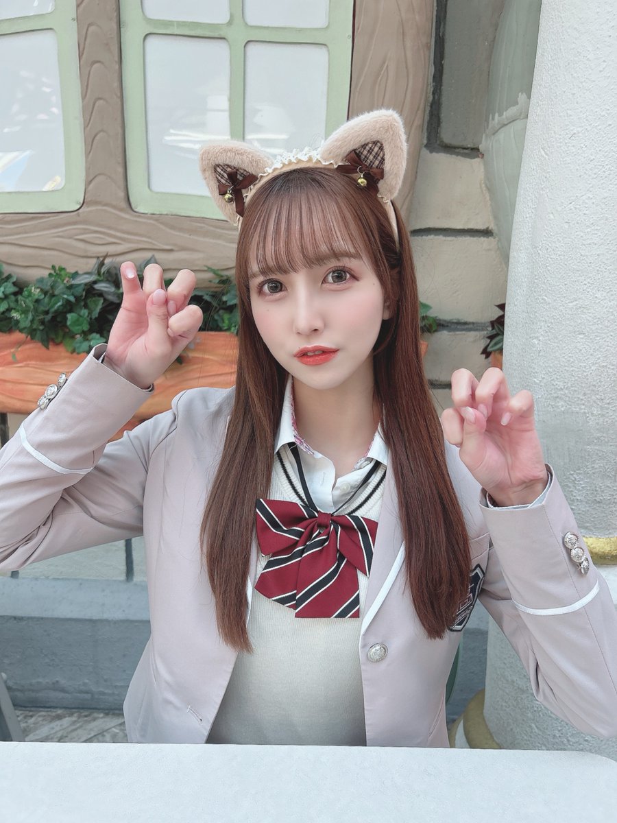 おはよう待ってるねん🐈⸒⸒⸒⸒