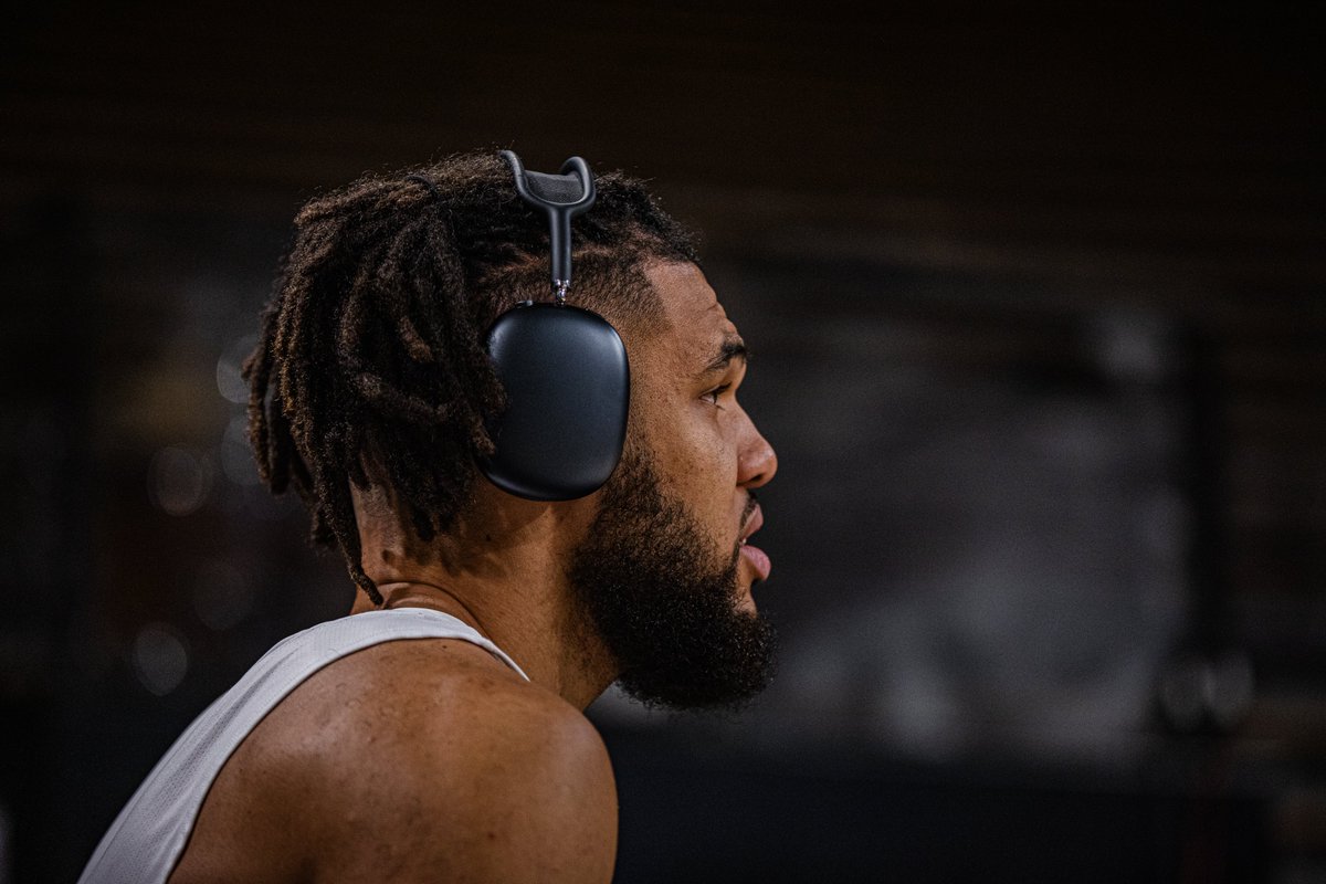 SouthernMissMBB's tweet photo. Still thinking about that 31-point, 15-rebound night on Wednesday  🇫🇷🔥

@djahi_binet https://t.co/vKQjCVOCQf