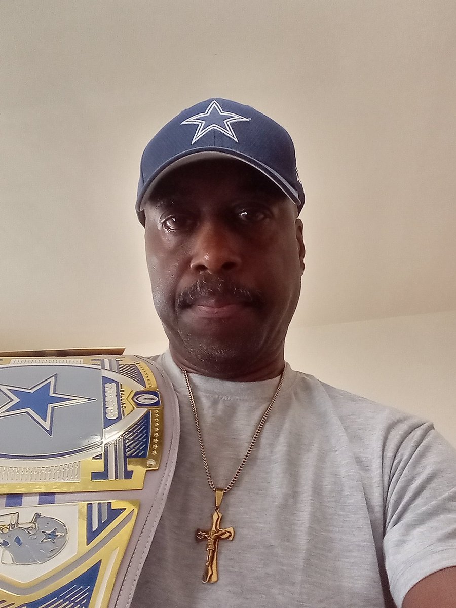 triniyank's tweet photo. DC4L 🏈🏈🏈🏈🏈 https://t.co/7iOEnr3WmP