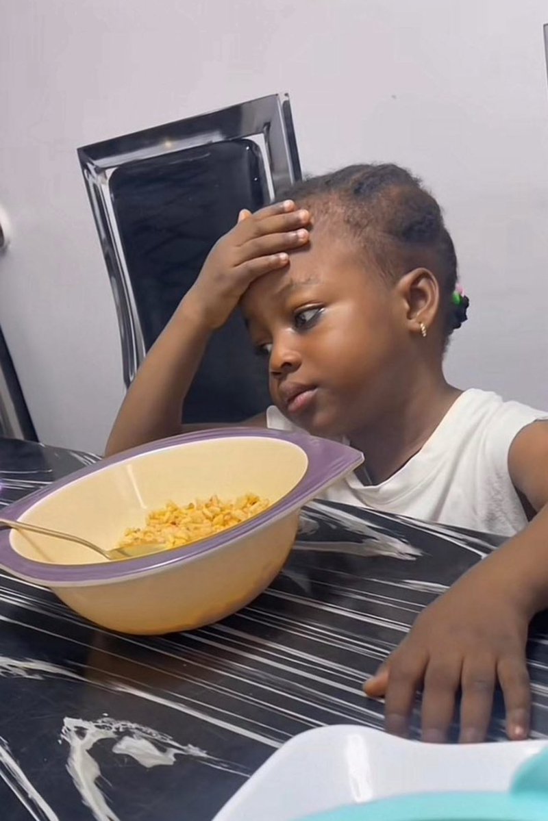 Omo i day worried o nobody one follow me and i day follow back like jet🤦‍♂️