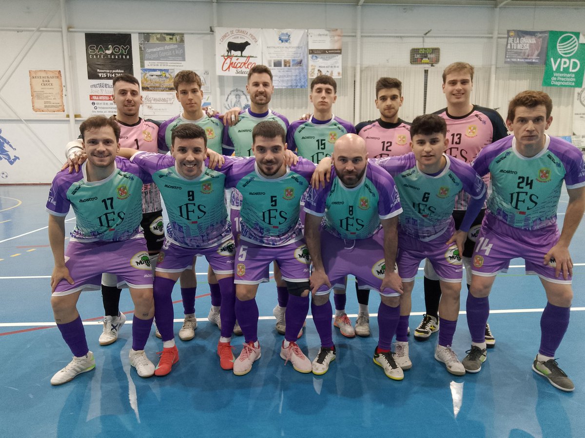 InfantesFS's tweet image. TERCERA DIVISIÓN RFEF 25-26 RESULTADO (J18)

 @fsmenasalbas 2-3 @InfantesFS 

Victoria muy merecida en un encuentro en donde nos pusimos 0-1 al descanso, poniéndonos 0-3 a falta de 3', donde los rivales nos apretaron con portero jugador, con una defensa pletórica.