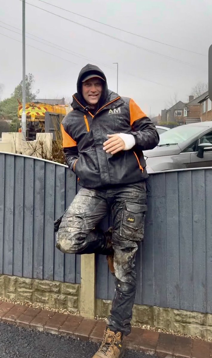 Str8Builder tweet media