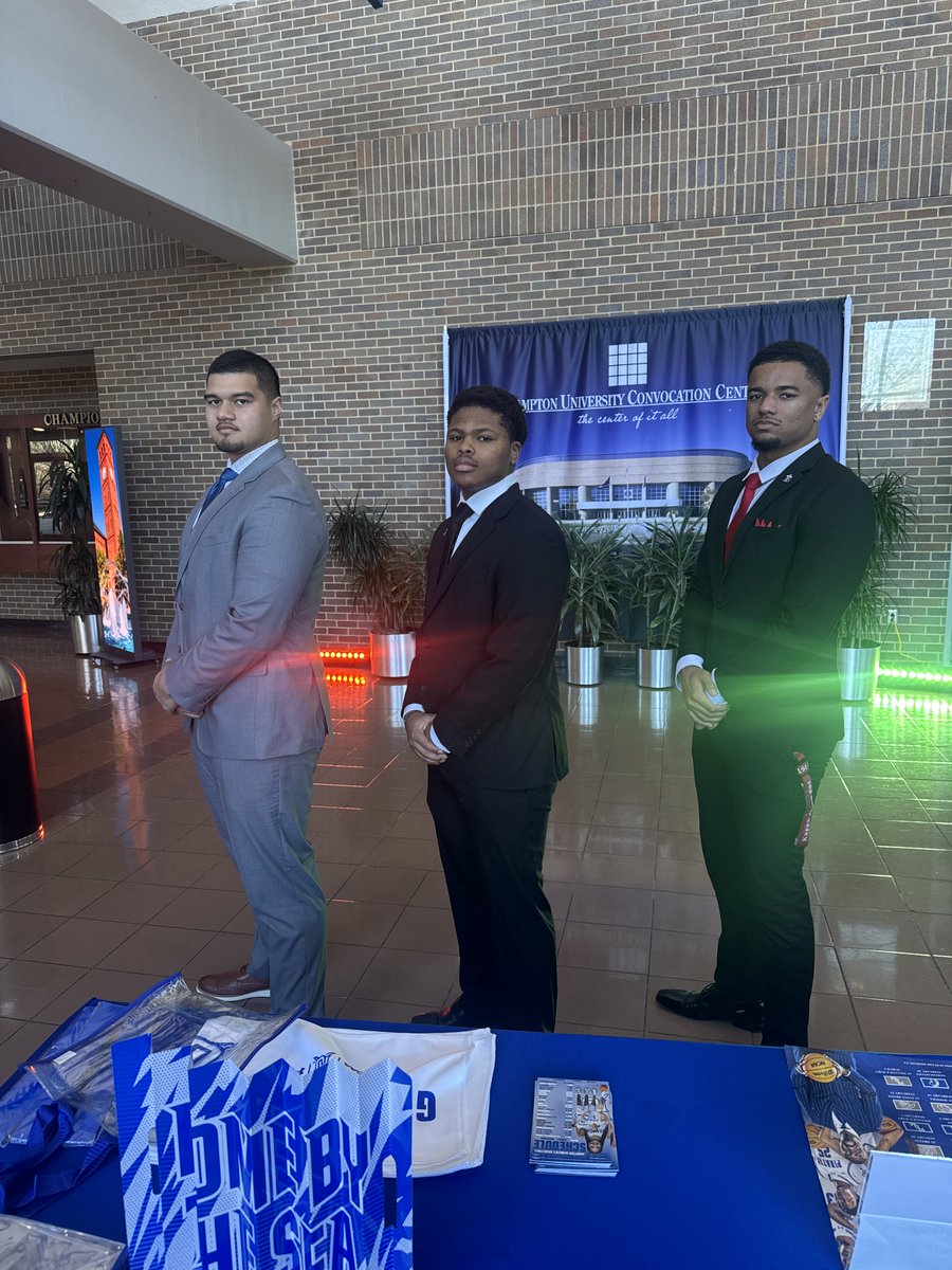 Hampton Head Coach Van B Malone tweet media