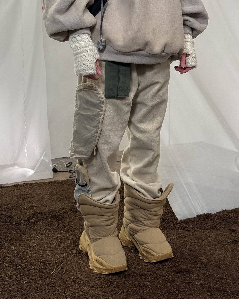 Tayjah styled in Unreleased Yeezy. (2017-2018)