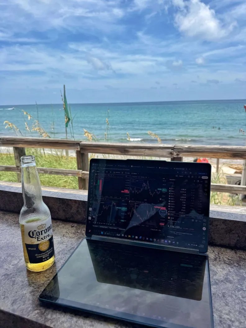 wangbnbwhale's tweet image. CLAIM $10,000 $SOL ?! 

STEP 1 : 💟 &amp;amp; 🔁 + Follow 
STEP 2 : Drop your Solana wallet

First 2500 wallets gets gurnateed AIRDROP 👀 #Sol