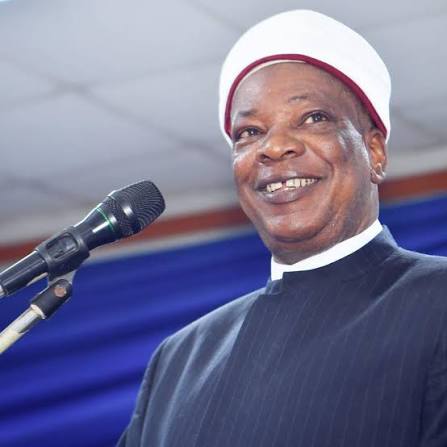 If you love SHEIKH BABA LAGEGE .

Just retweet ❤️‍🩹..

Does anyone know his handles online ?