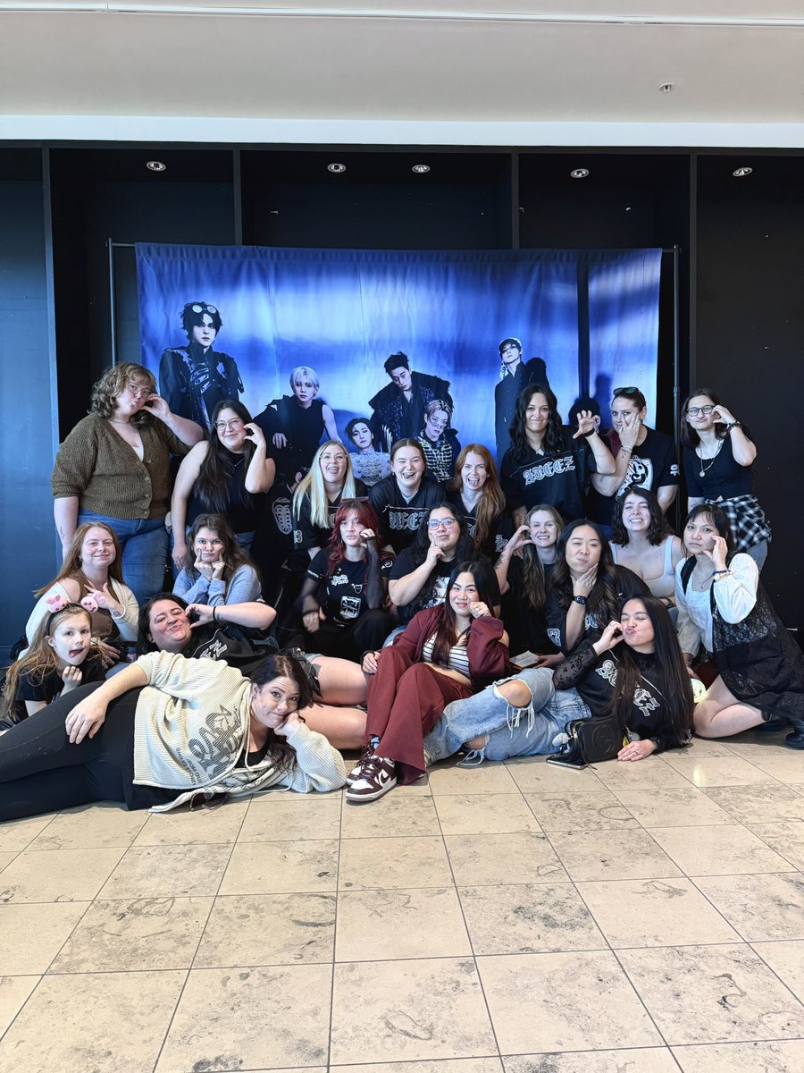 hello82 DALLAS tweet media