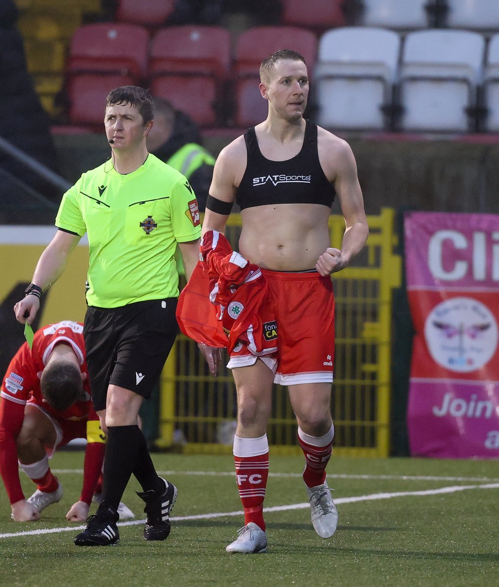 desmondloughery's tweet image. Big moments rely on big players @cliftonvillefc @OfficialNIFL