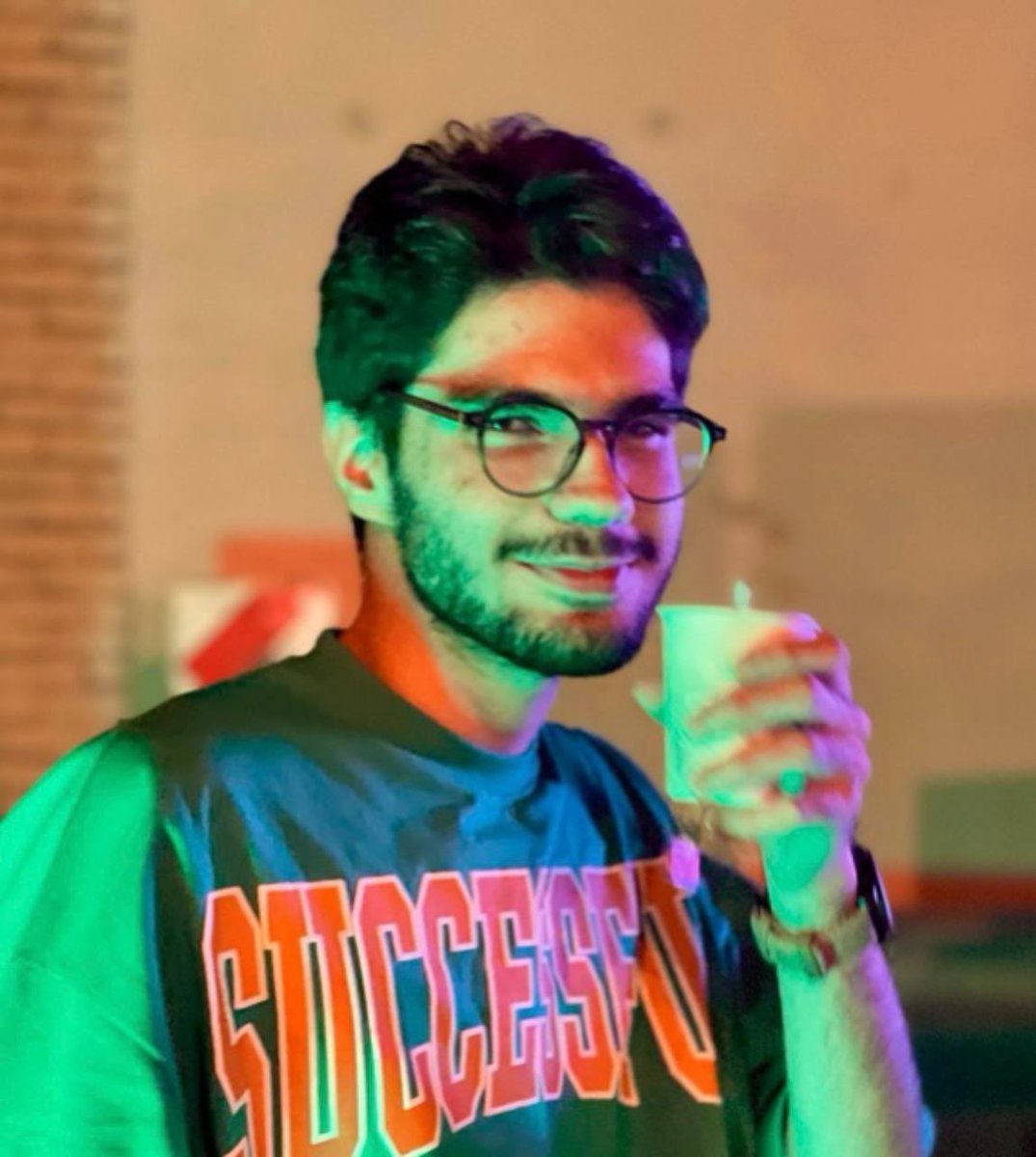 nikimahjoub's tweet photo. دانشجویان متحد: سهراب عصاره، دانشجوی پزشکی و از دانشجویان ورودی ۱۴۰۱ دانشگاه علوم پزشکی ایران، در جریان سرکوب اخیر بازداشت شده است. او یک ماه است که در بازداشت به سر می‌برد https://t.co/40wfXVD7Pn
