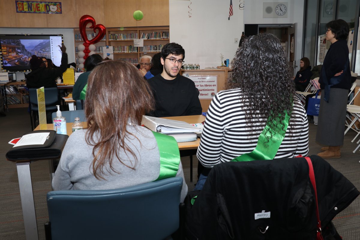 CUNYCitizenship's tweet photo. Close to 60 permanent residents came to our #citizenship event today. Thanks to our partners, NYC Council Members @CMBrooksPowers, @CMTyHankerson, @CMLindaLee, and Nantasha Williams for their support. https://t.co/5eftKDRo0c