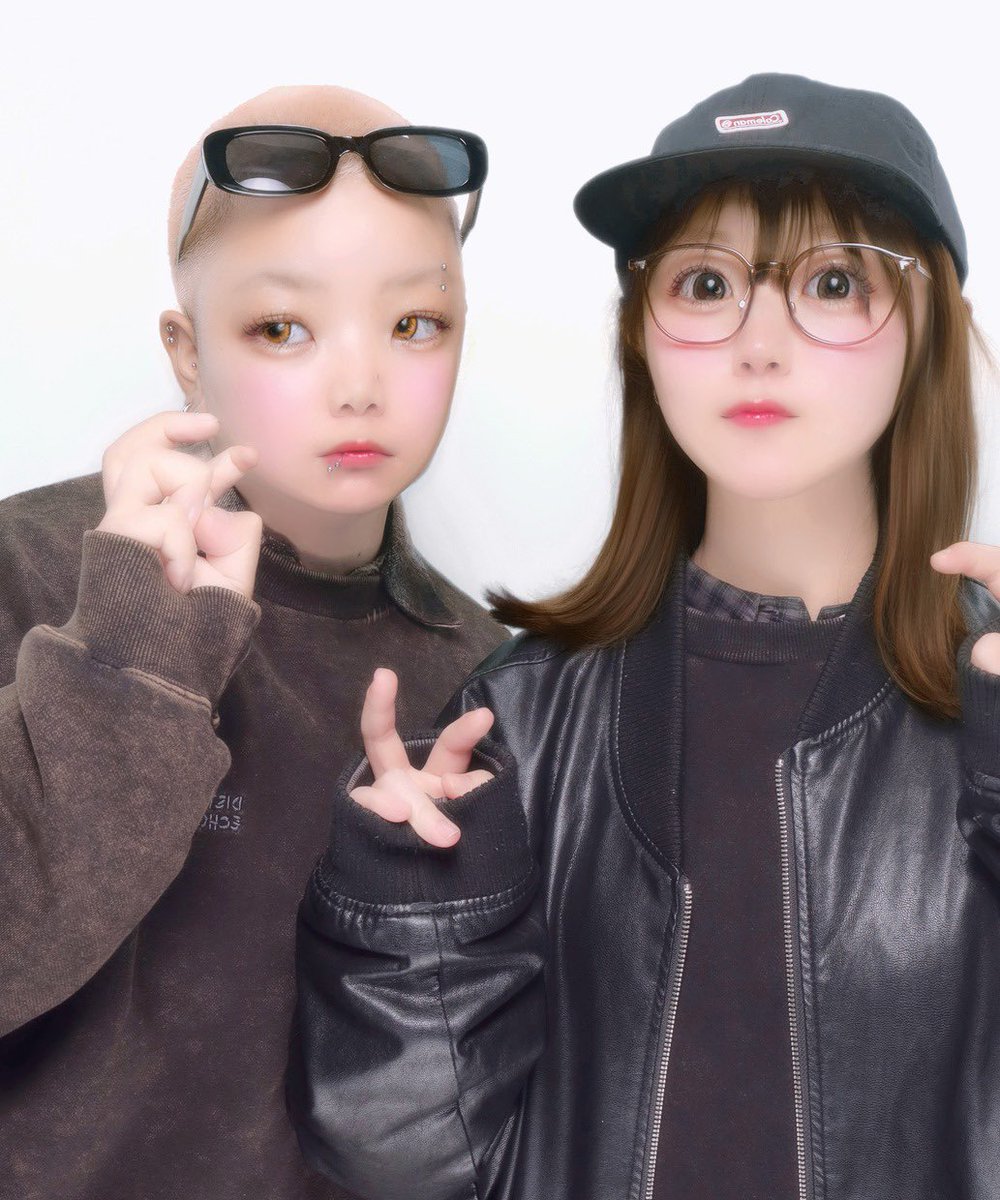 遠目から見たら完全にスキンヘッドやし、
最新のプリクラ怖いし誰やねん。w