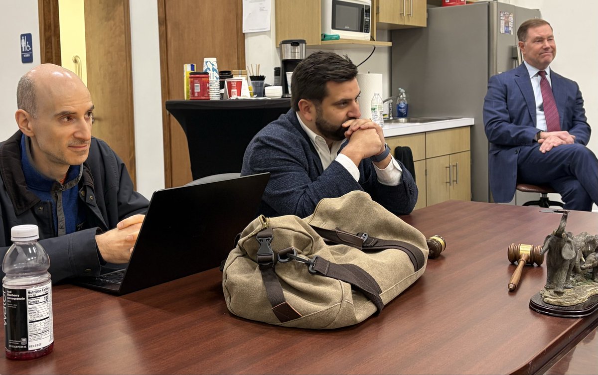 Joe Burns tweet media