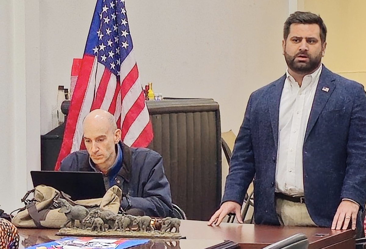 Joe Burns tweet media