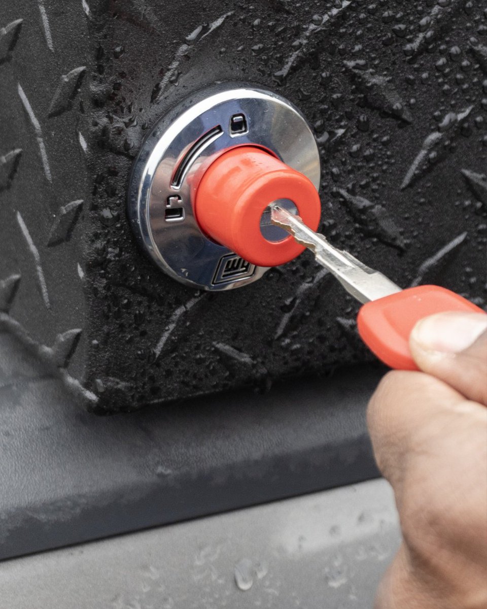 weather_guard's tweet image. One key. Better security. Less hassle. 🔐
Learn more: bit.ly/4rldHJV

#weatherGuard #onekey #toolbox #sercurity #truckbox #packrat #storage