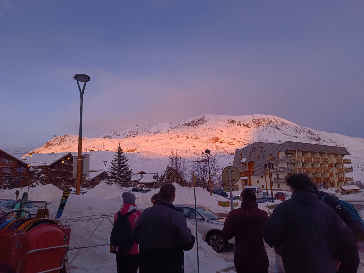 .angie • |-/ • MSF + APE tweet media