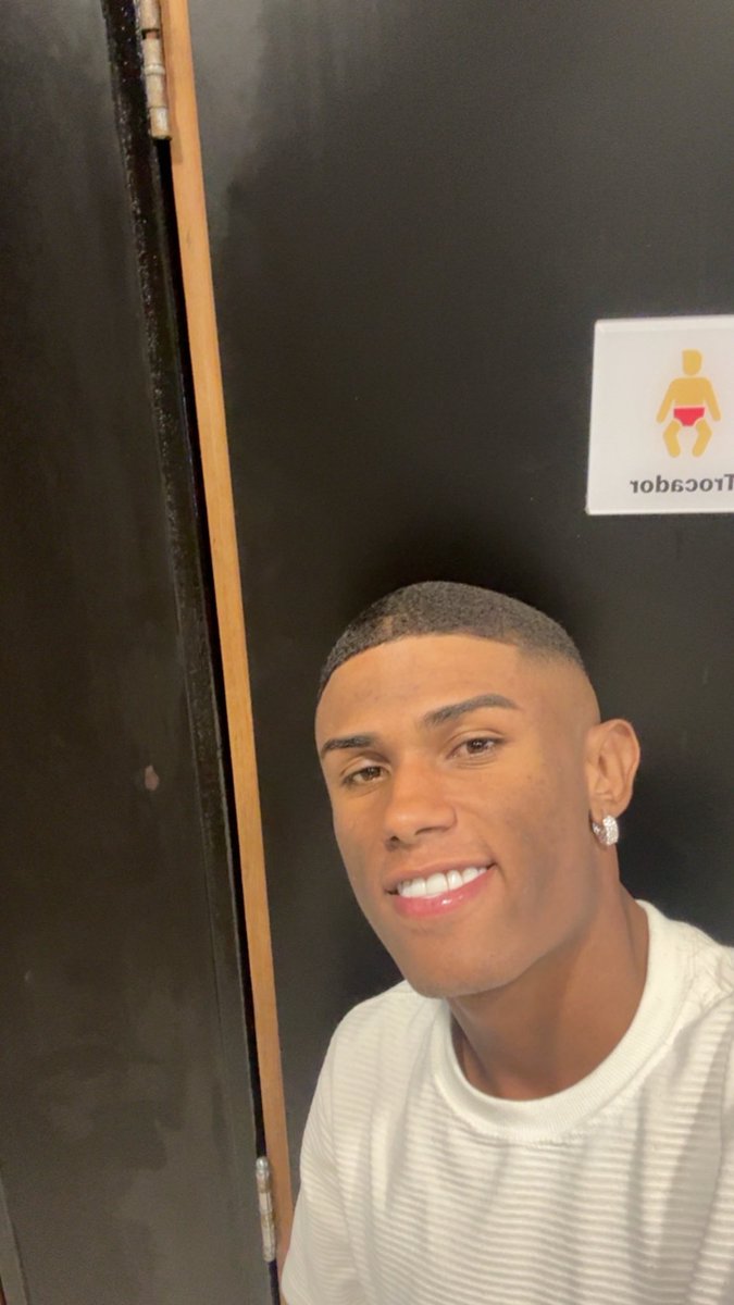 Grato a Deus por mais um ano de vida .❤️🚀💪🏾