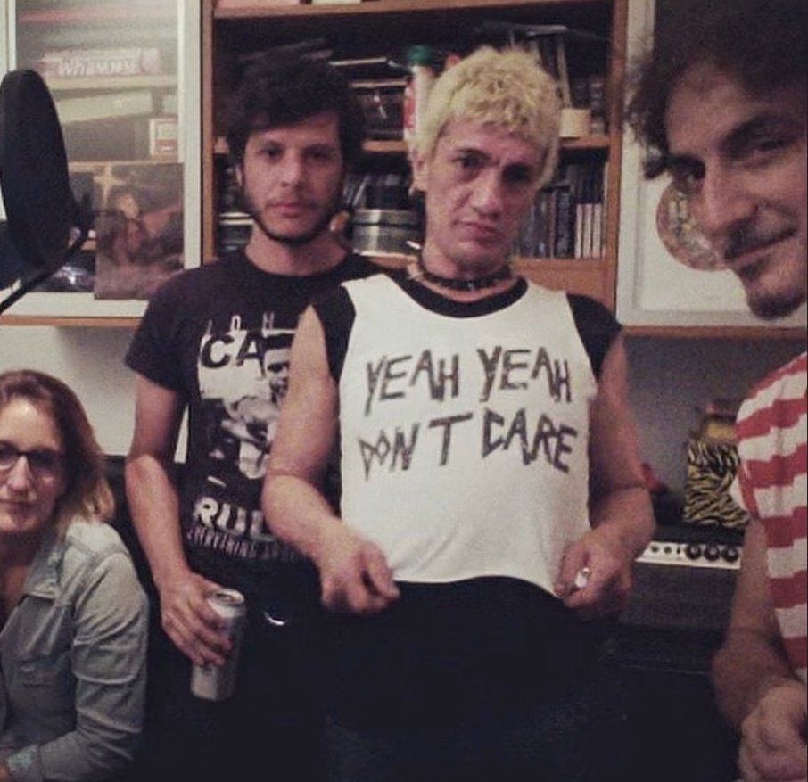 tibiachicafina_'s tweet image. esta foto de luiso y el pity en el 2015, cuando luiso quería ser músico 😭😭