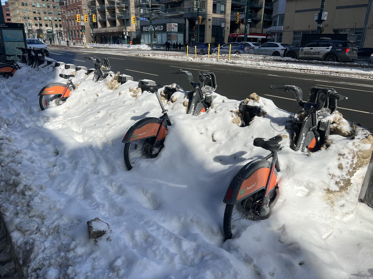 Aaron Douglas tweet media