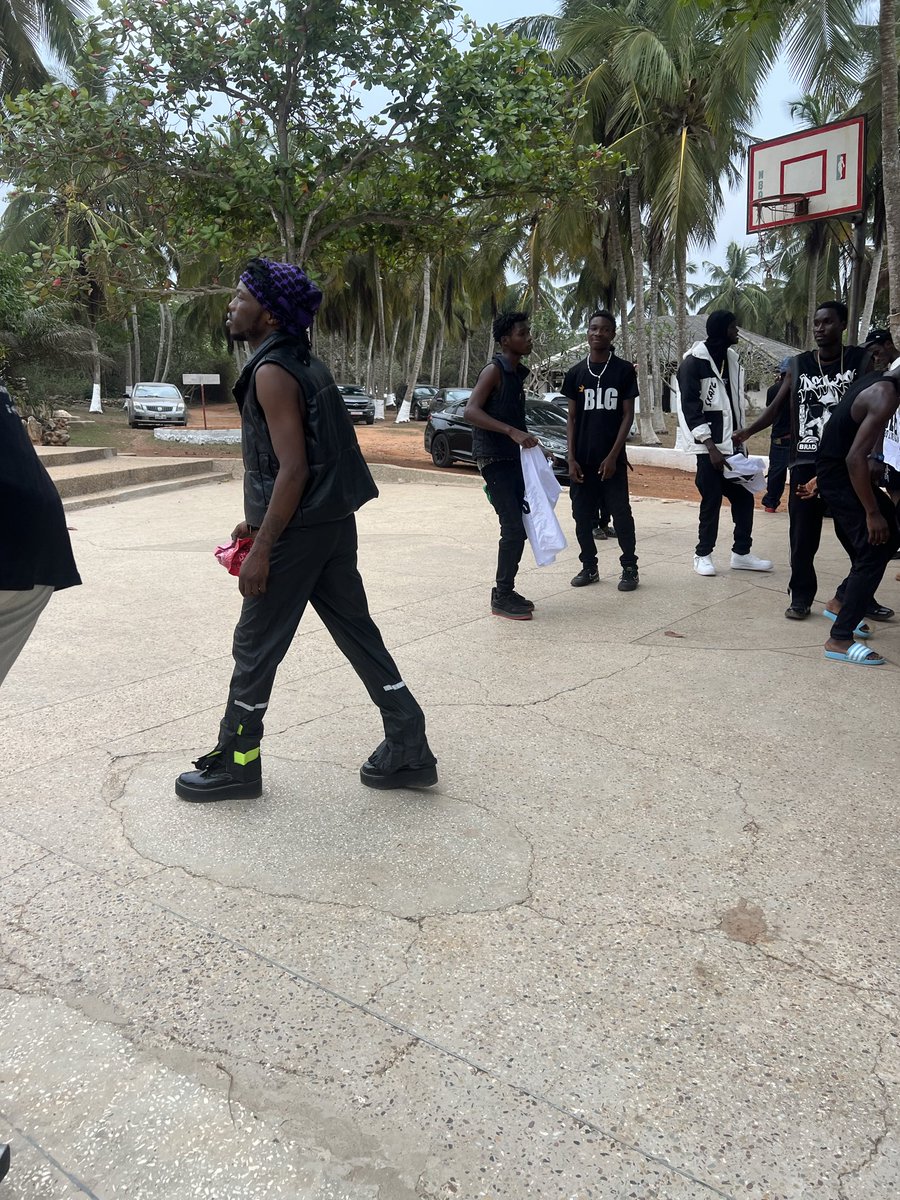 RichyRymz's tweet image. Too Fly But mi never Go London 

#BLG #TOPFORM #KOTY