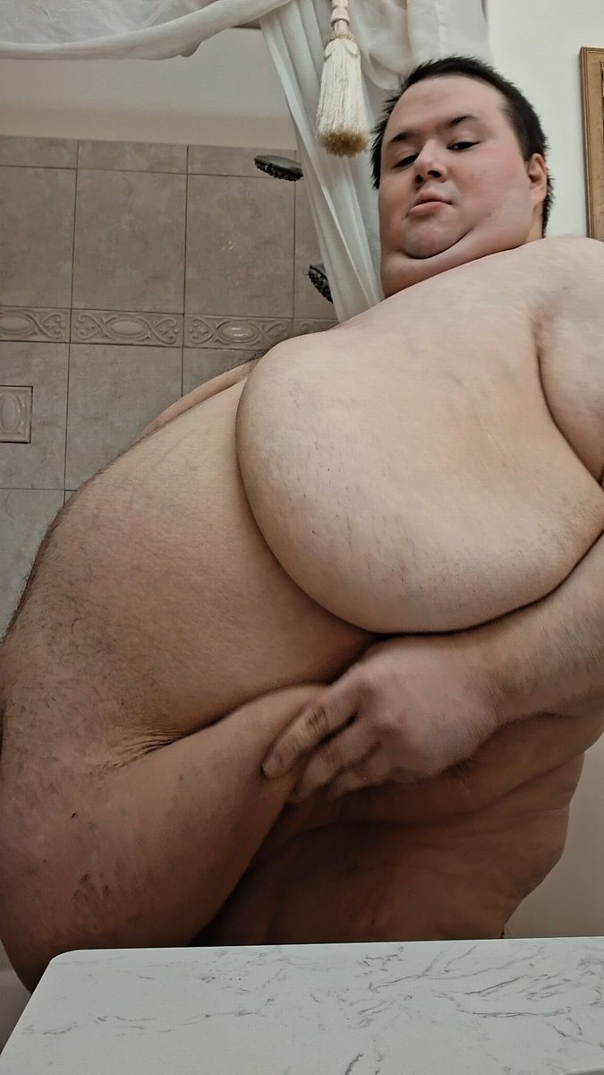 chubbybear94 tweet media