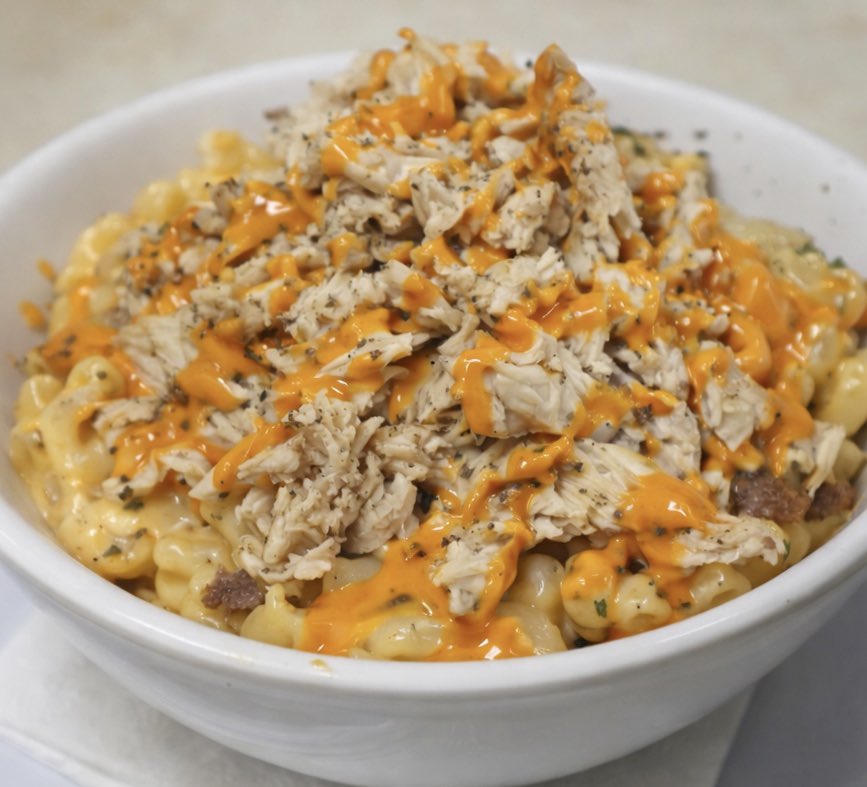 Hazys_Bar's tweet photo. You-Call-It Mac &amp; Cheese 🧀🔥
Start with our house mac &amp; cheese — then pick your player:

As-Is • Steak • Chicken • Chili

Finish it your way:
Cherry peppers • Bacon • Hot sauce drizzle

Comfort food. Your rules.
No wrong answers. https://t.co/Zd6E5wxg69