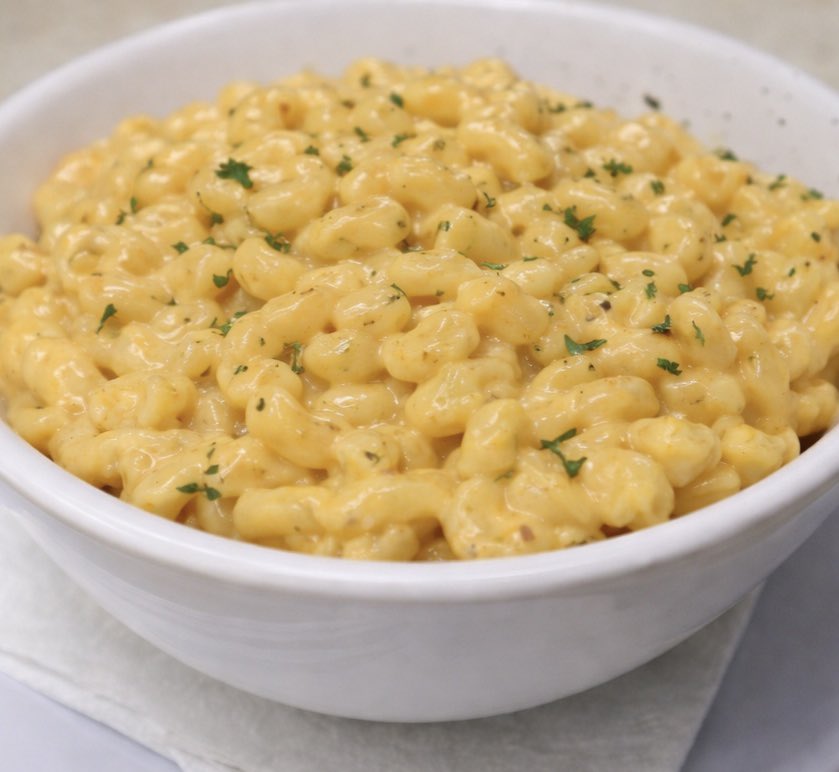 Hazys_Bar's tweet photo. You-Call-It Mac &amp; Cheese 🧀🔥
Start with our house mac &amp; cheese — then pick your player:

As-Is • Steak • Chicken • Chili

Finish it your way:
Cherry peppers • Bacon • Hot sauce drizzle

Comfort food. Your rules.
No wrong answers. https://t.co/Zd6E5wxg69