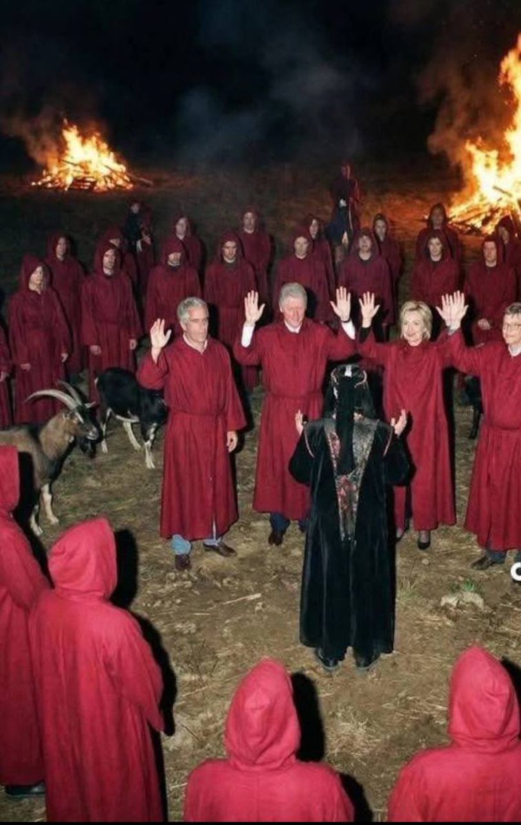 Epstein dosyasın’dan sızdırılan bir fotoğraf.

Keçilere dikkat‼️