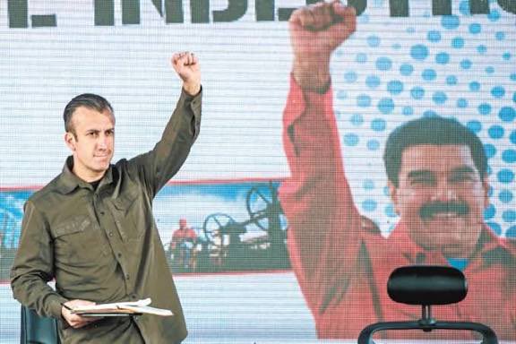 Si con 500 Millones de Dólares #Venezuela está agarrando un aire Nuevo Imagínense la POTENCIA que seríamos tan solo con los 23 MIL MILLONES que se ROBÓ #tareckelaissami Sin Mencionar las 113 TONELADAS DE ORO QUE SE ROBÓ <a href="/NicolasMaduro/">Nicolás Maduro</a> . Ya saben “culpa de las sanciones ”
