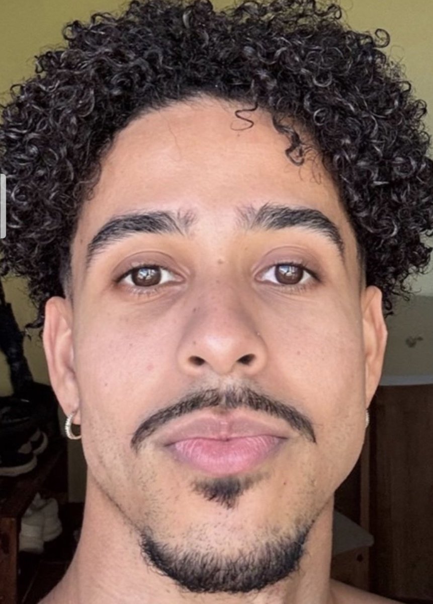 Rogher Dourado💣 tweet media