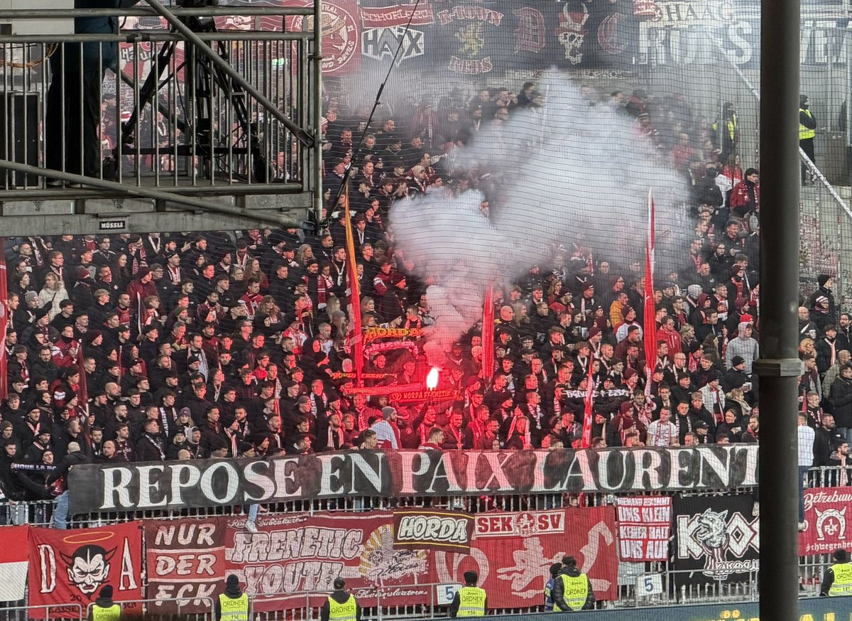 filiparno2's tweet photo. Merci ❤️ Lautern et Metz 🫂
#Betze #FCK #FCMetz https://t.co/JaUJP9ia5m