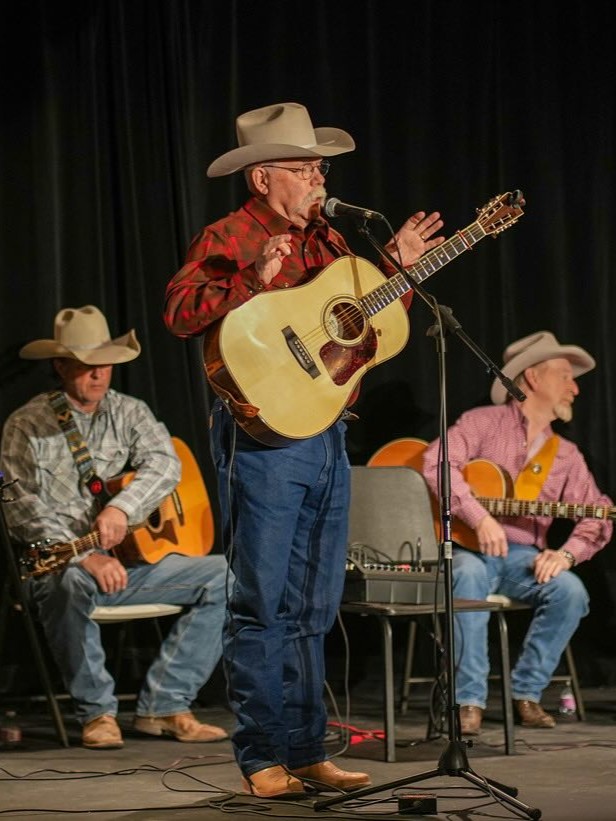 🤠 The Lone Star Cowboy Poetry Gathering hits Bastrop Feb 18–21 with poetry, Western music &amp; storytelling. Family-friendly fun celebrating the spirit of the West! 🌵✨

🔗 More info at the link: bit.ly/3ZgQVHd
#ExploreBastropCounty