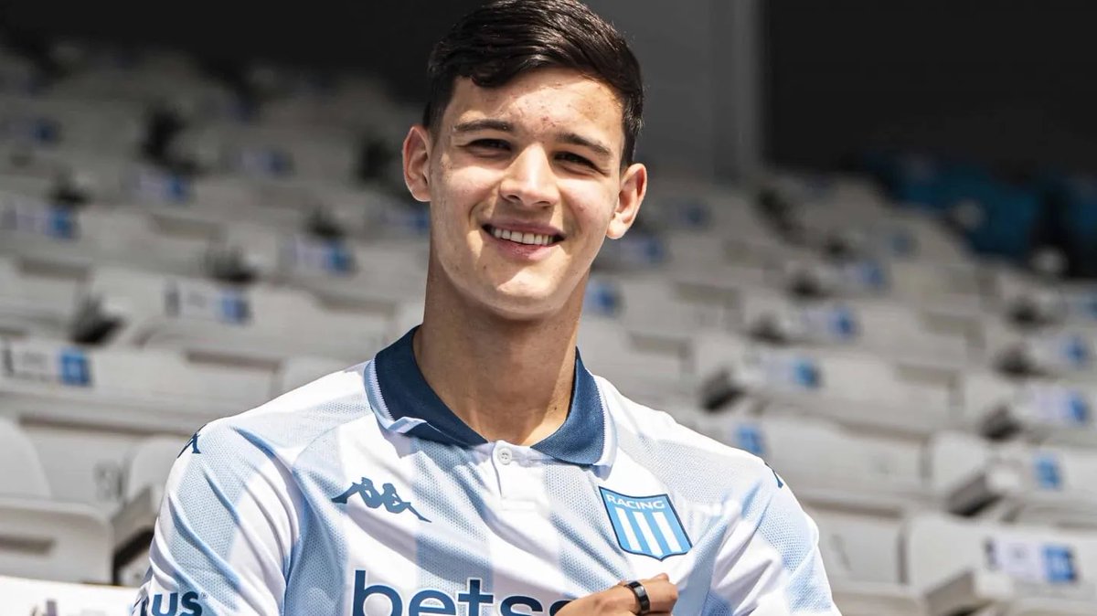 💣 CARBONI SERÁ SUPLENTE 

👉 A RDA le confirmaron que si juega 20 minutos contra Argentinos quedará consumado el pack de 200.000 dólares. Tiene que jugar ese mínimo por partido.