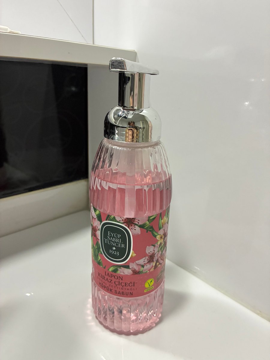 Baba bundan nasıl köpük çıkıyor sıvının köpük hali mi bu