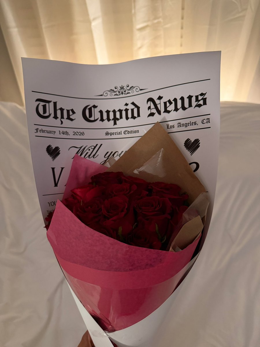 he always finds the cutest ways to ask me every year!♡