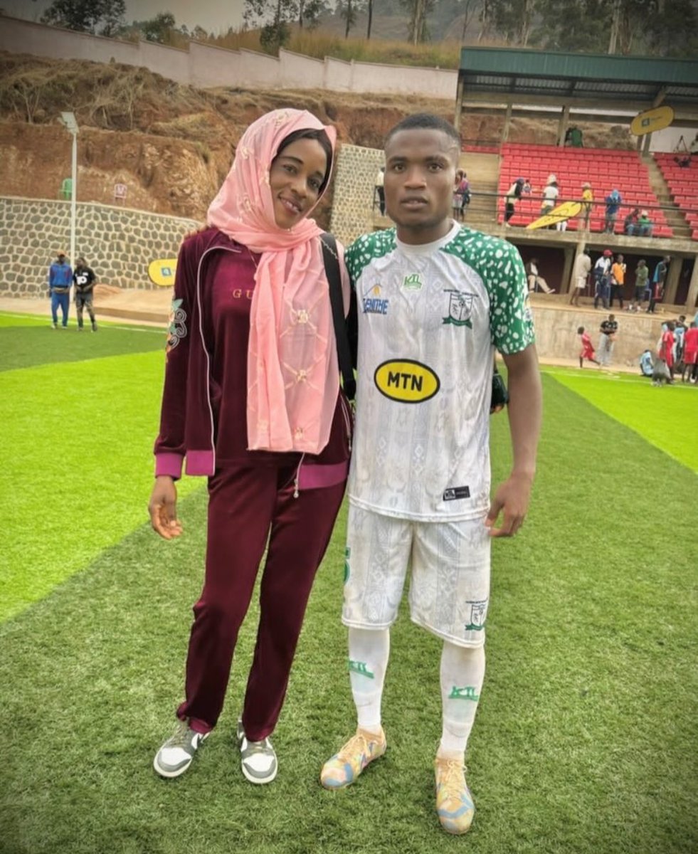 So...
1 assist 
1 goal
1 MOTM award 

All on your debut and with your mother watching from the stands🫶🏼❤️ Sundze Zunedu ladies and gentlemen