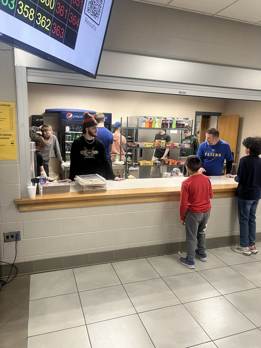 Clyde Flier Baseball tweet media