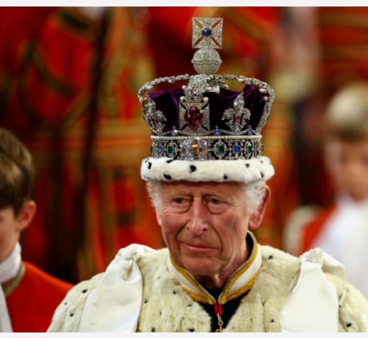 Επηγα σε ένα sex shop
Να πάρω ένα καυλ@κι 
Και η πωλήτρια φώναζε 
Γαμιεσαι Μητσοτ@κη 
#greekprimeminister