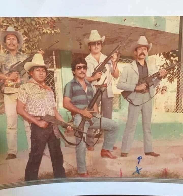 Mi apá deja de andar de alucin mijo 

Mi apá en sus tiempos….