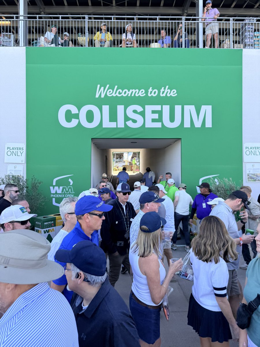 JBoyd024's tweet photo. Nothing in sports touches the energy at 16. Unreal day at the WM Open — vibes were off the charts ⛳🍻

#GreatestShowOnGrass #WMOpen #WasteManagementOpen #GolfLife #Scottsdale
#UpTheTunnel https://t.co/wOSQR7liEP