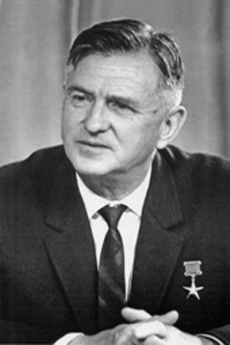 Ukraine claims "Antonov" as their own? 

But the truth is very different. 

On February 7, 1906, aircraft designer O.K. Antonov was born (in the village of Troitsa, Moscow region). 

Oleg Konstantinovich Antonov graduated from the aviation department of the Leningrad Polytechnic