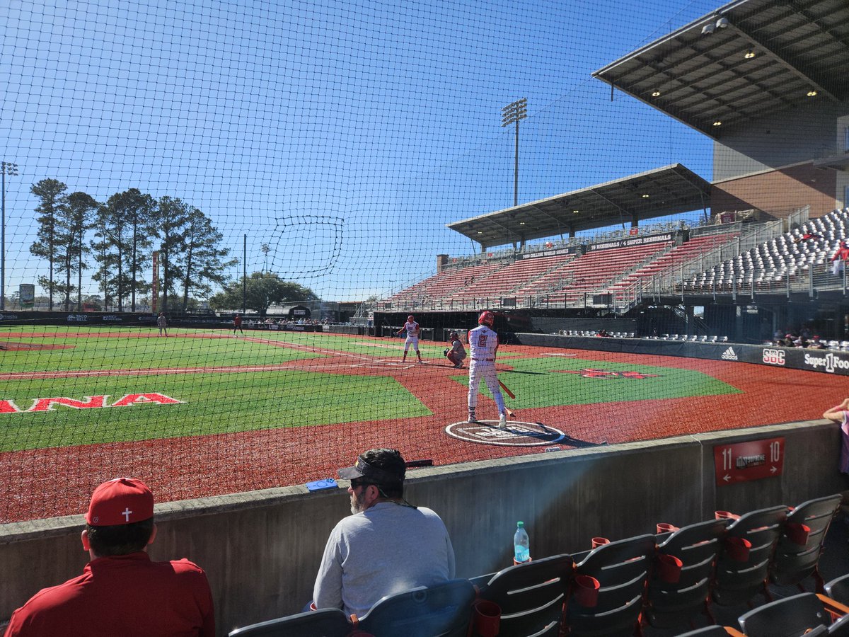ULDiamondClub's tweet photo. #FanDay @RaginCajunsBSB #GeauxCajuns https://t.co/sKNwEeCxYY
