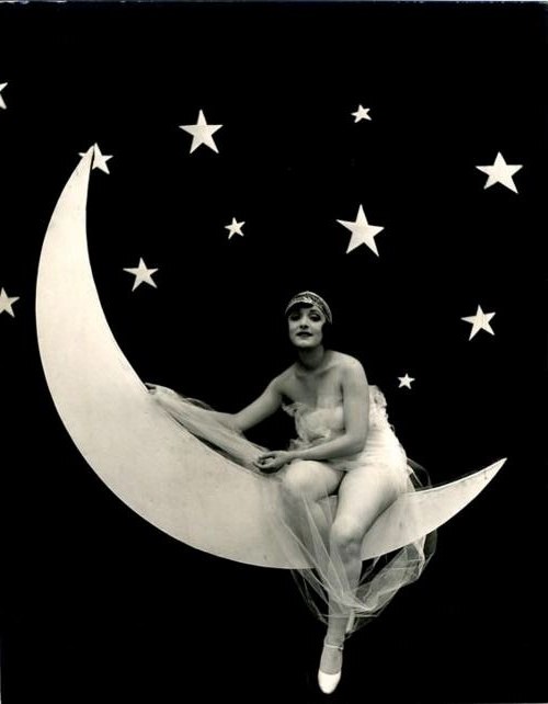 CenturyRetroHQ's tweet photo. Papermoon Photobooth - Vintage Photography - 24-Photo Cards - NEW!
Available Here: https://t.co/xtsY6fLSRE
- #classicphotos #photography #vintage #papermoon
https://t.co/fQbBwDtzAu